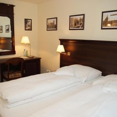 Bed and Breakfast Bialy Dwor Квідзин Екстер'єр фото