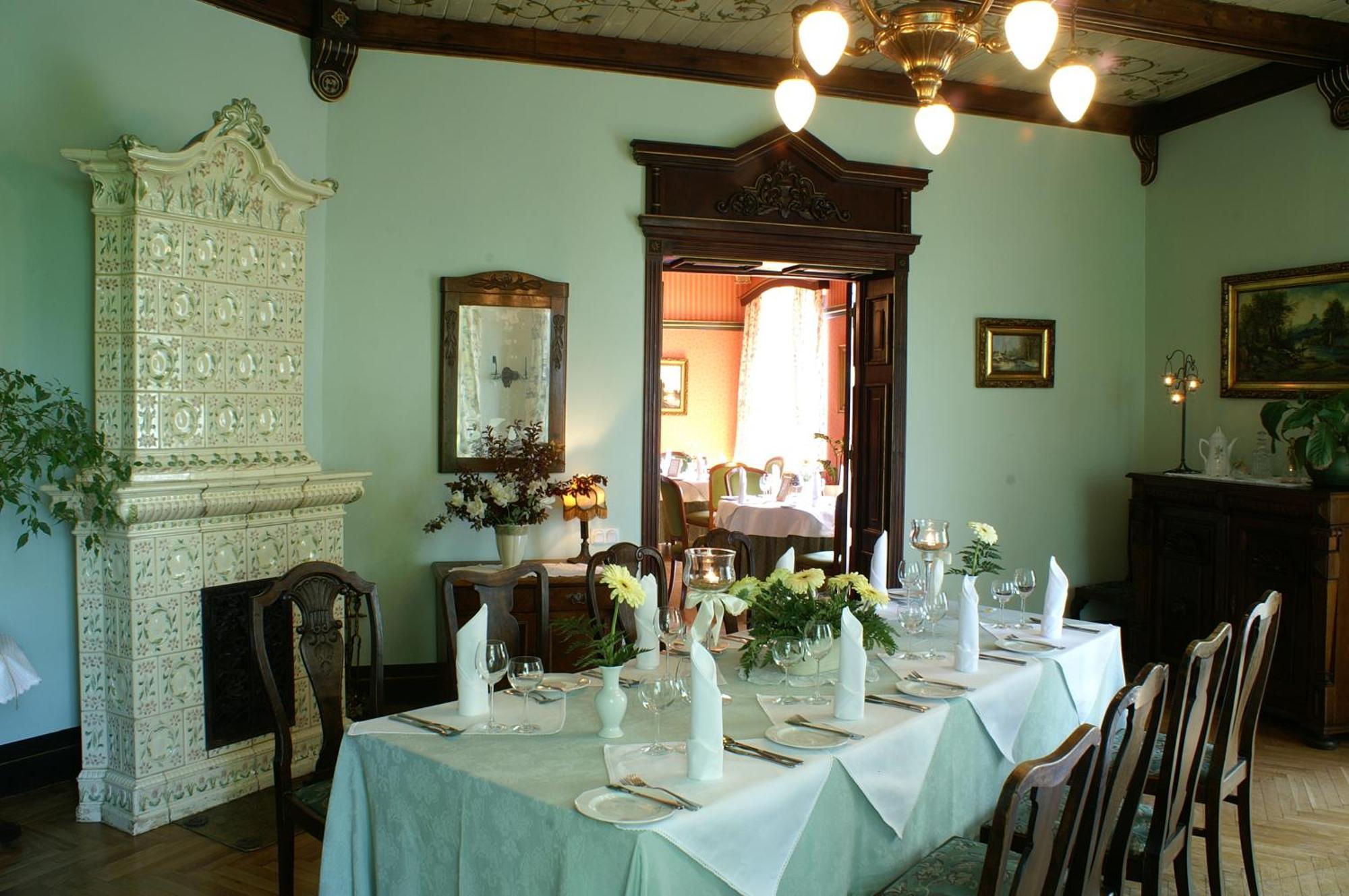 Bed and Breakfast Bialy Dwor Квідзин Екстер'єр фото