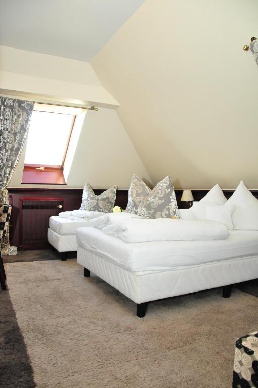 Bed and Breakfast Bialy Dwor Квідзин Номер фото