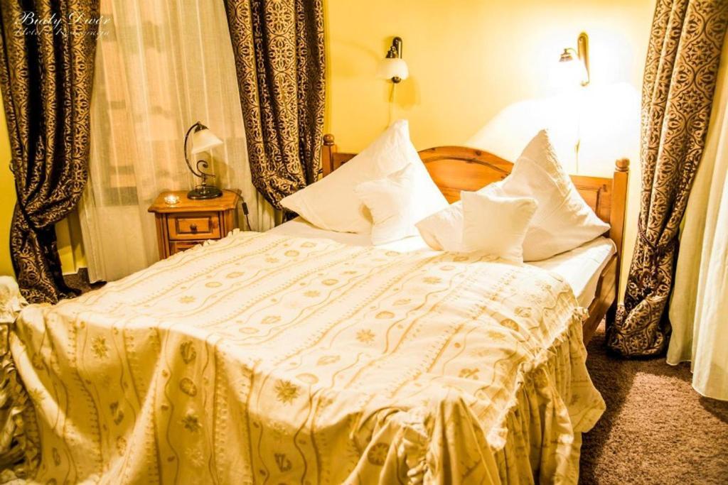 Bed and Breakfast Bialy Dwor Квідзин Номер фото