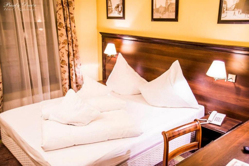 Bed and Breakfast Bialy Dwor Квідзин Номер фото
