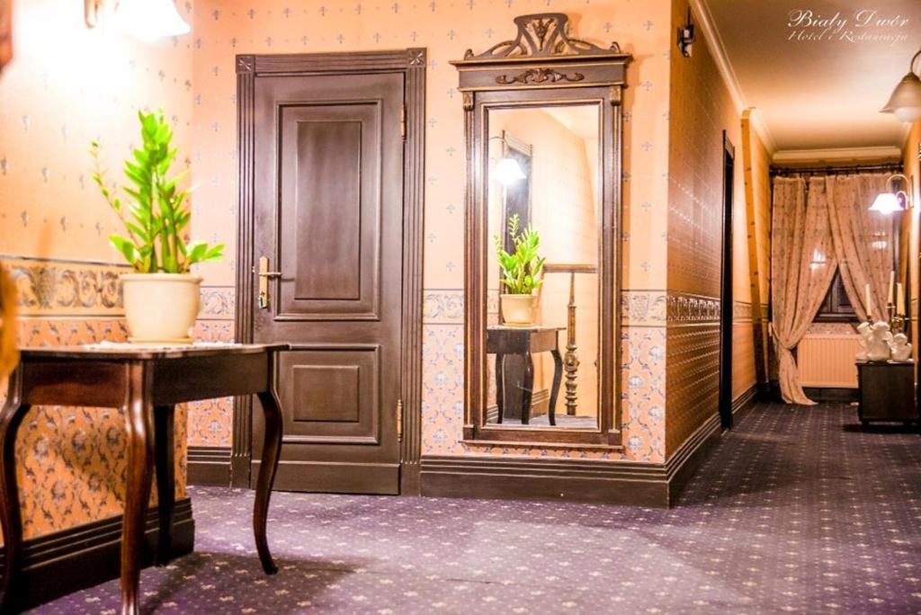 Bed and Breakfast Bialy Dwor Квідзин Екстер'єр фото